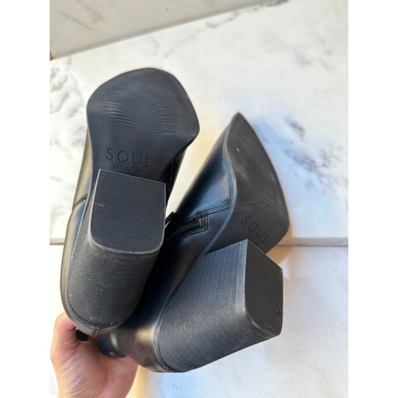 $110 SOUL Naturalizer Women's Micah Ankle Boot, Black Smooth, 8 - Picture 3 of 6